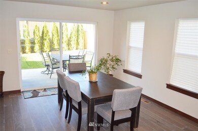 1749 5th St SE, East Wenatchee, WA 98802 - photo 4