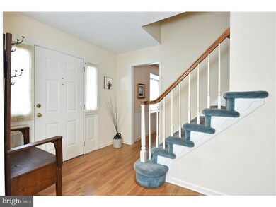 47 Langstoon Ln, Media, PA 19063 - photo 2