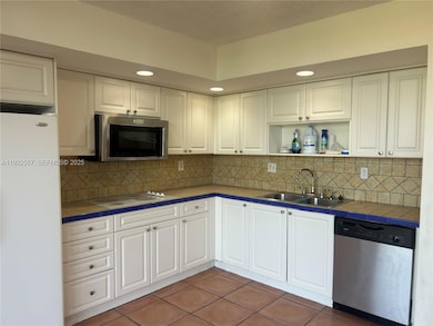 8600 SW 133rd Ave Rd unit 423, Miami, FL 33183 - photo 3