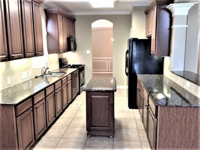 1935 Golden Creek Ln, Richmond, TX 77469 - photo 2