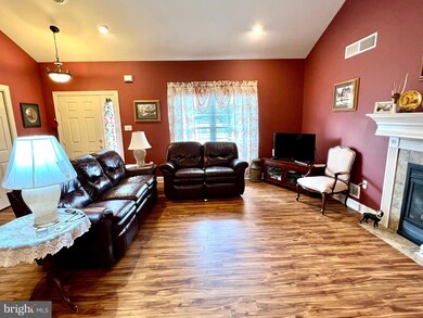 166 N Cacoosing Dr, Reading, PA 19608 - photo 6