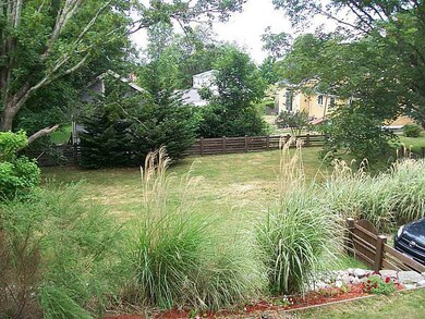 261 Highland Rd, Tiverton, RI 02878 - photo 4