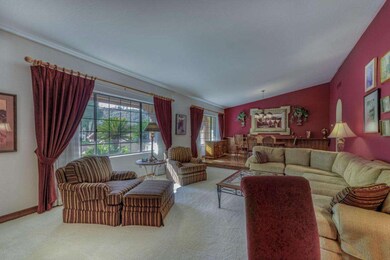 005_Living and Dining Room
