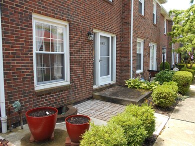 643 Simbury St unit E6, Columbus, OH 43228 - photo 2