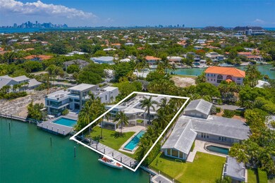 890 Harbor Dr, Key Biscayne, FL 33149 - photo 4