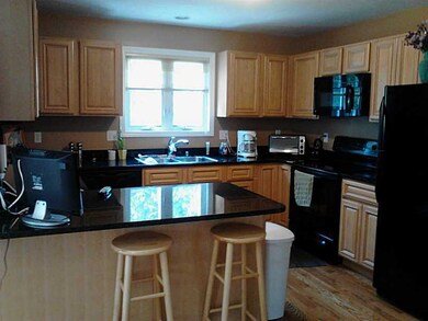 7 Silvercup Cir unit 7, West Warwick, RI 02893 - photo 5