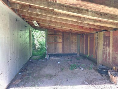 Barn Lean To