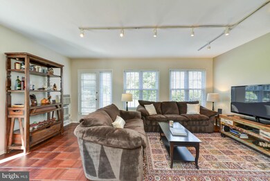 1508 Mount Eagle Place unit 1508, Alexandria, VA 22302 - photo 2