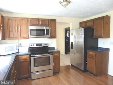 9417 Farmingdale Ave, Walkersville, MD 21793 - photo 6