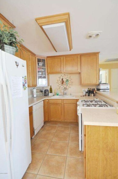 1201 E Becker Ln, Phoenix, AZ 85020 - photo 7