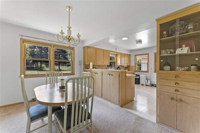 592 Janesville St, Oregon, WI 53575 - photo 6