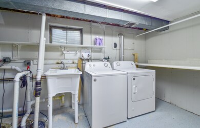 947 S Fern Ave, Elmhurst, IL 60126 - photo 7