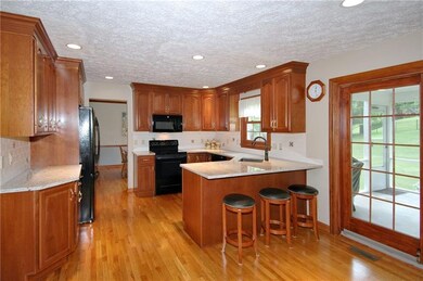 The impeccable Kitchen centers around a well-desig