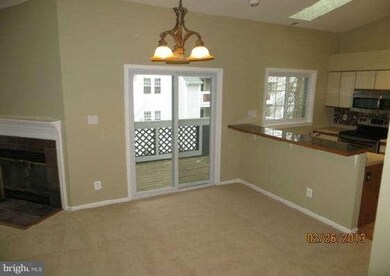 12898C Grays Pointe Rd unit C, Fairfax, VA 22033 - photo 4