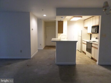3301 Sir Thomas Dr unit 12, Silver Spring, MD 20904 - photo 5