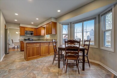 122 Michael Ave, Mundelein, IL 60060 - photo 7