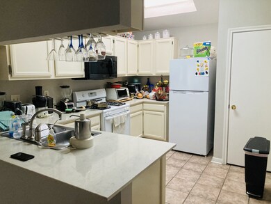 8631 Pool Creek Dr, Houston, TX 77095 - photo 4