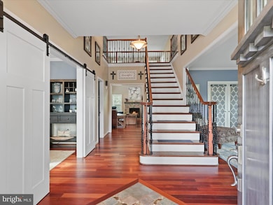 210 W Locust St, Occoquan, VA 22125 - photo 5