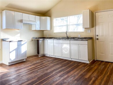 3707 E 68th St, Kansas City, MO 64132 - photo 7