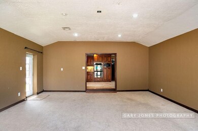 1101 E 7th St, Cushing, OK 74023 - photo 2