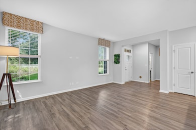 1001 Draper Rd, McHenry, IL 60050 - photo 4