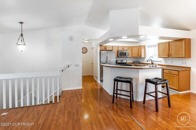 3-dining-hallway