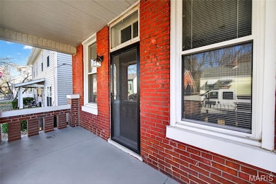 1212 N 3rd St, Saint Charles, MO 63301 - photo 2