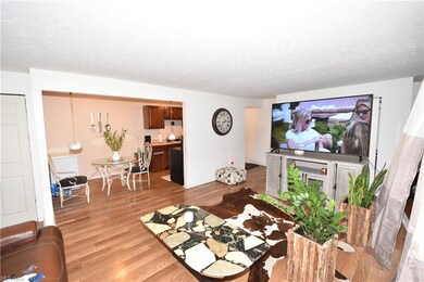 5374 Lee Rd unit 201, Maple Heights, OH 44137 - photo 4