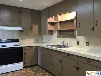 1104 Marlton St, San Marcos, TX 78666 - photo 6