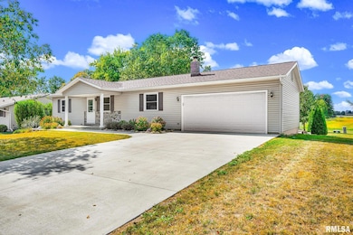 201 Olga St, Roanoke, IL 61561 - photo 4