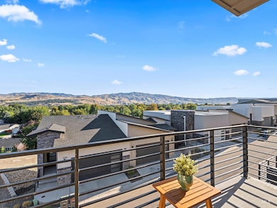 1251 E Echelon Ridge Ln, Boise, ID 83716 - photo 7