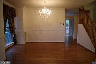 9542 Meadows Farms Dr, Owings Mills, MD 21117 - photo 4