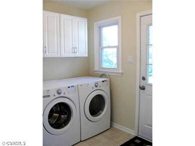 Laundry - Laundry Room with it's own entrance plus