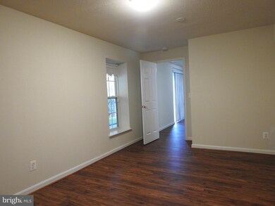 5421 Quinn Ln, Woodbridge, VA 22193 - photo 4