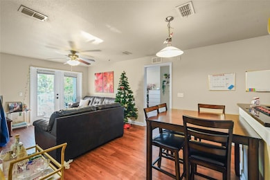 921 SW Depot Ave unit 301, Gainesville, FL 32601 - photo 2