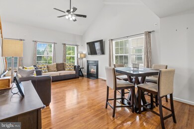 11101 Wortham Crest Cir unit 29, Manassas, VA 20109 - photo 4