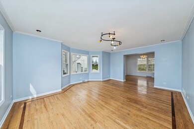 284 Windsor Dr, Bartlett, IL 60103 - photo 2