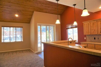 63109 Desert Sage St, Bend, OR 97701 - photo 4