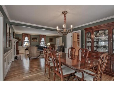 4 season sunroom w/tile floor