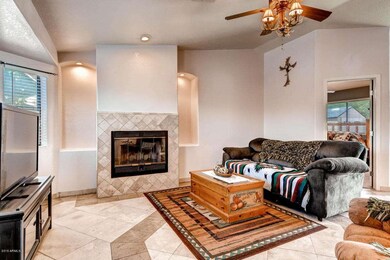 540 S Stardust Ln Apache-large-007-Livin