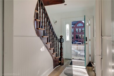 12 Cranston Ave unit 1, Newport, RI 02840 - photo 2