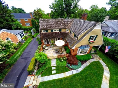 11027 Waycroft Way, Rockville, MD 20852 - photo 2