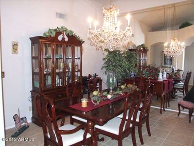 aMarilyn 6 Dining Rm