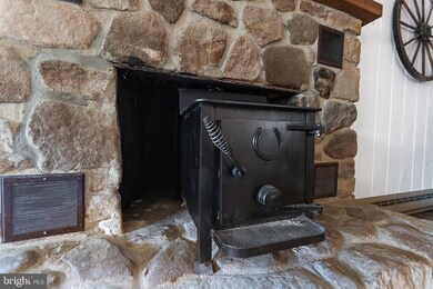 722 Deer Rapids Rd, Strasburg, VA 22657 - photo 6