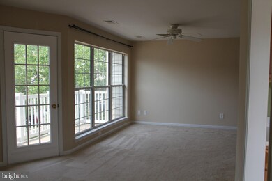 8200 Catbird Cir unit 201, Lorton, VA 22079 - photo 7