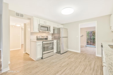 1983 Burkholder Cir E, Jacksonville, FL 32216 - photo 5