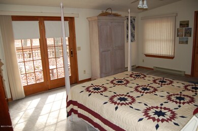 140 Rodeo Dr, Lords Valley, PA 18428 - photo 6