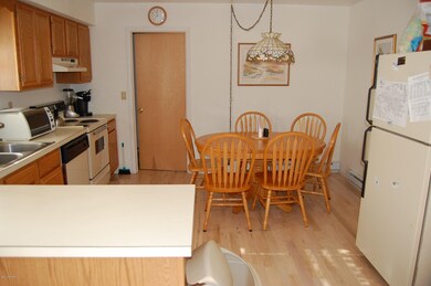 801 Waxwing Ct, Hawley, PA 18428 - photo 6