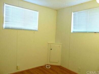 12550 Carson St unit 180, Hawaiian Gardens, CA 90716 - photo 2