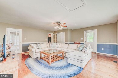 26170 Sandy Ct, Mechanicsville, MD 20659 - photo 3